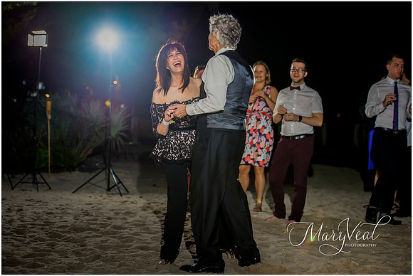 Marriott-Beachside-Wedding-Mary-Veal-Photography_0070